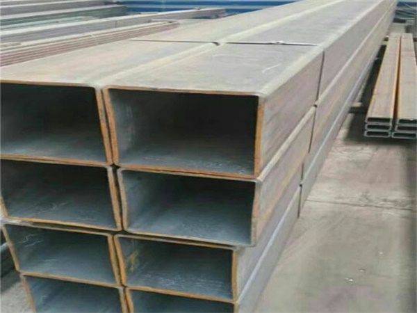 宁远Q355B<font style='color:red'>无缝方管</font>大厂出货